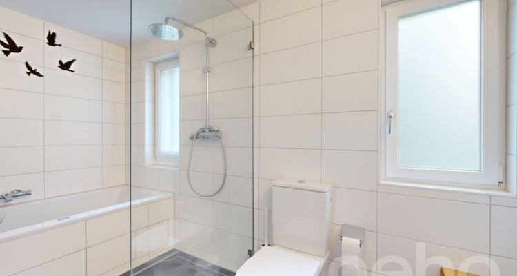 Stilvolles, renoviertes Doppel-EFH mit pflegeleichtem Garten image 12