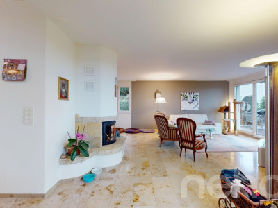 Lichtdurchflutetes Einfamilienhaus mit unverbaubarer Aussicht image 2