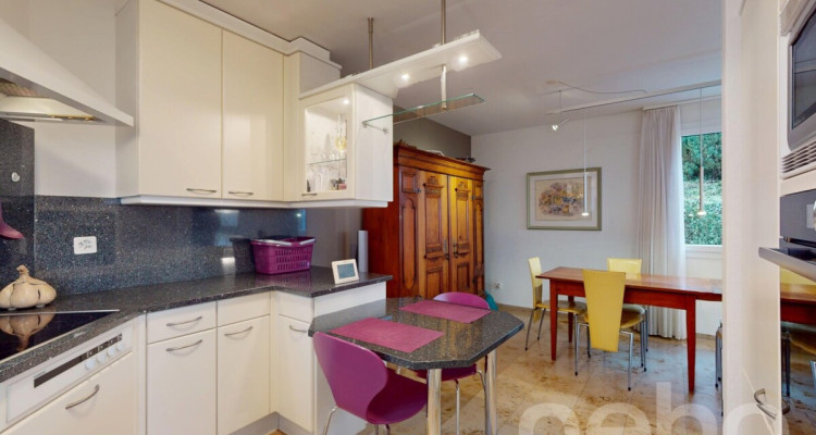 Lichtdurchflutetes Einfamilienhaus mit unverbaubarer Aussicht image 5