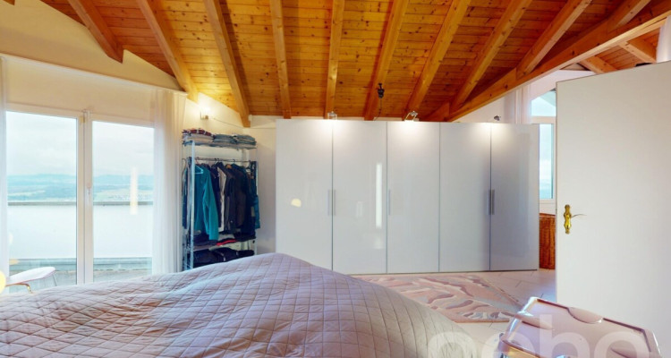 Lichtdurchflutetes Einfamilienhaus mit unverbaubarer Aussicht image 8