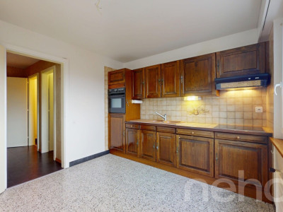 Lumineux 4p dans les hauteurs de la ville avec balcon + garage image 7