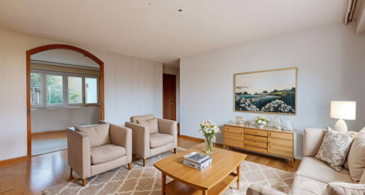 Lumineux 4p dans les hauteurs de la ville avec balcon + garage image 1