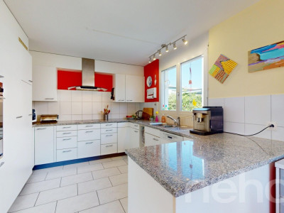 Charmante Doppelhaushälfte in freundlichem Quartier sucht neue Familie image 4