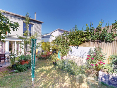 Charmante Doppelhaushälfte in freundlichem Quartier sucht neue Familie image 11