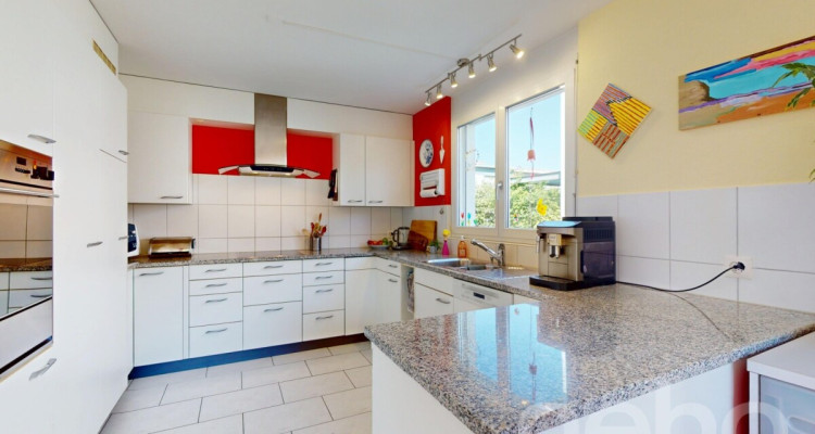 Charmante Doppelhaushälfte in freundlichem Quartier sucht neue Familie image 4