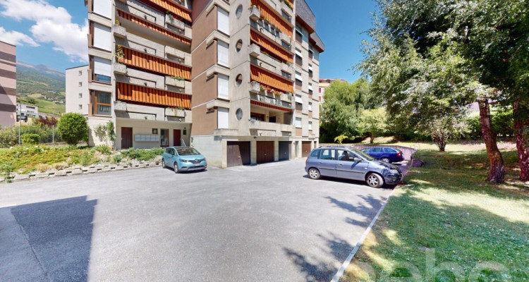 Spacieux appartement 4.5 pièces à Sierre ? Dernier étage image 3