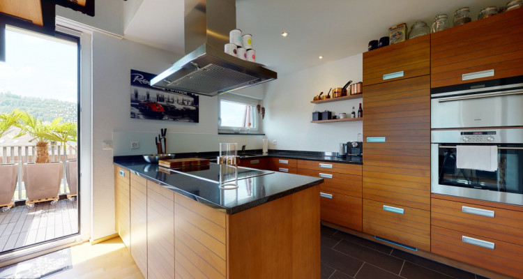 Idyllische 4.5-Zimmer-Dachwohnung mit Charme image 2