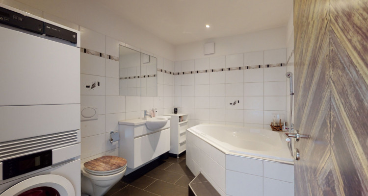 Idyllische 4.5-Zimmer-Dachwohnung mit Charme image 7