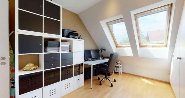 Idyllische 4.5-Zimmer-Dachwohnung mit Charme image 9