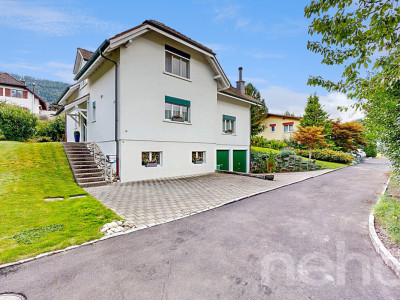Splendide maison familiale avec grands volumes et jardin exposé sud! image 1