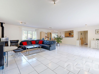 Splendide maison familiale avec grands volumes et jardin exposé sud! image 4