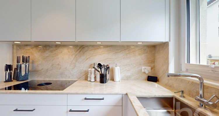 Modernes 5.5-Zimmer Reiheneckhaus mit drei Einstellplätzen image 4