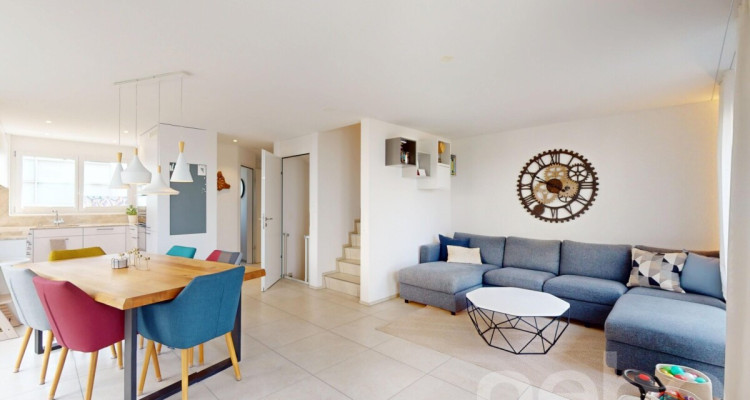 Modernes 5.5-Zimmer Reiheneckhaus mit drei Einstellplätzen image 5