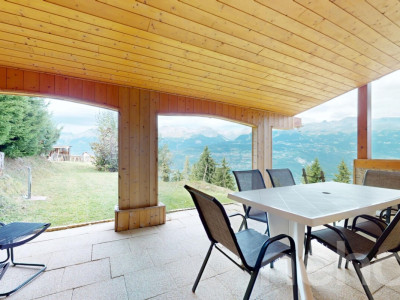 Charmant chalet mitoyen avec terrain et terrasse image 4