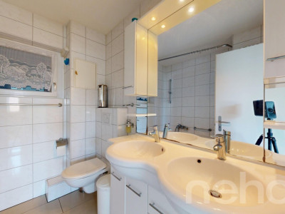 Freistehendes Einfamilienhaus mit grossem Garten und schöner Weitsicht image 11