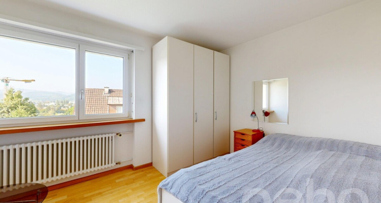 Freistehendes Einfamilienhaus mit grossem Garten und schöner Weitsicht image 10