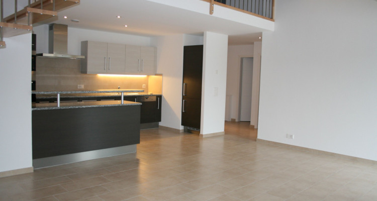 Appartement lumineux de 132 m² au cœur des vignes, avec dégagement sur le lac image 3