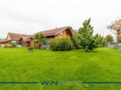 Familienidylle mit viel Platz und grossem Garten image 1