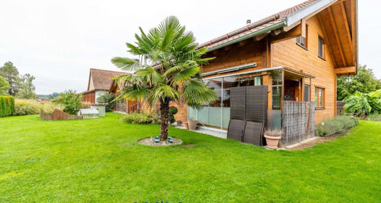 Familienidylle mit viel Platz und grossem Garten image 9