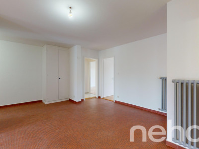 Grand appartement au calme dans le centre de Bussigny image 10