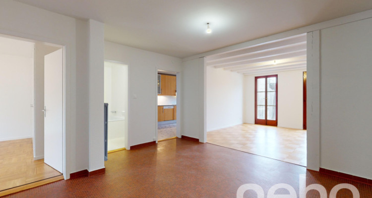 Grand appartement au calme dans le centre de Bussigny image 4