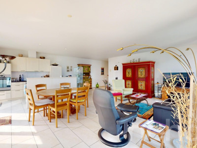 Lichtdurchflutetes Wohnerlebnis mit Bergpanorama in Gams image 3