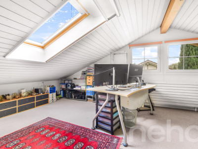 Lichtdurchflutetes Zuhause mit Galerie, Schwedenofen und Gartenidylle image 4