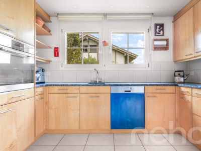 Lichtdurchflutetes Zuhause mit Galerie, Schwedenofen und Gartenidylle image 7