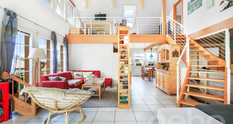 Lichtdurchflutetes Zuhause mit Galerie, Schwedenofen und Gartenidylle image 2