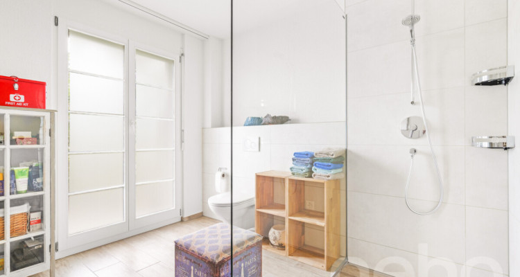 Lichtdurchflutetes Zuhause mit Galerie, Schwedenofen und Gartenidylle image 10