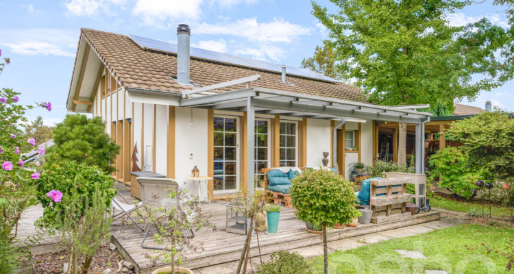 Lichtdurchflutetes Zuhause mit Galerie, Schwedenofen und Gartenidylle image 11