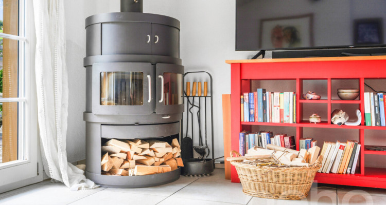 Lichtdurchflutetes Zuhause mit Galerie, Schwedenofen und Gartenidylle image 12