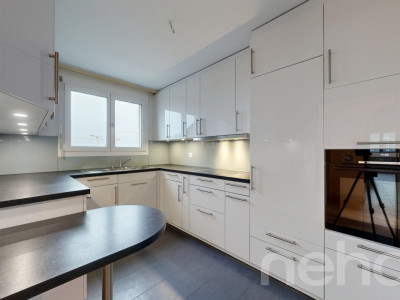 Dachwohnung mit Weitsicht, Cheminée und ausbaubarem Dachboden image 7