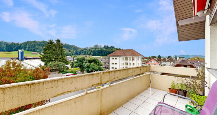 Dachwohnung mit Weitsicht, Cheminée und ausbaubarem Dachboden image 10