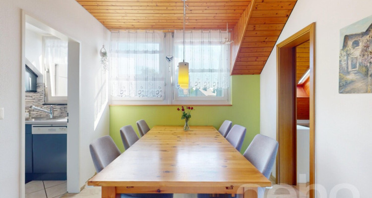 Helle 4.5-Zimmer Dachwohnung mit Balkon & unverbaubarer Aussicht image 10