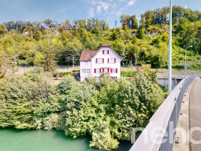 Zentral gelegenes 9.5-Zimmer Einfamilienhaus mit viel Potential image 1