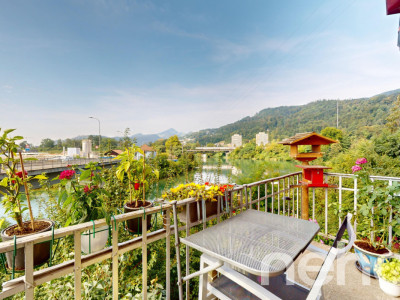 Zentral gelegenes 9.5-Zimmer Einfamilienhaus mit viel Potential image 3