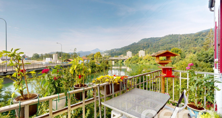 Zentral gelegenes 9.5-Zimmer Einfamilienhaus mit viel Potential image 3