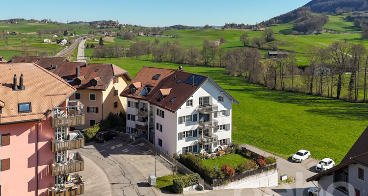 UN CADRE DE VIE ENTRE MONTAGNES ET SÉRÉNITÉ À PUIDOUX image 9