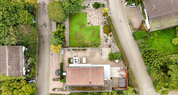 Stilvolles Zuhause mit Weitsicht, Gartenidylle und viel Licht image 2