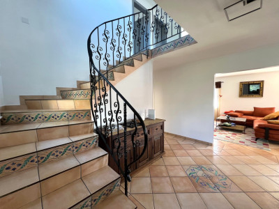 Magnifique villa vaudoise 9.5 pces  280 m2  très lumineuse  piscine et spa image 3