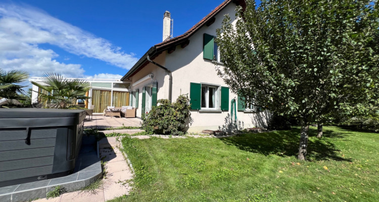 Magnifique villa vaudoise 9.5 pces  280 m2  très lumineuse  piscine et spa image 1