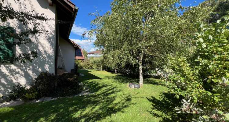 Magnifique villa vaudoise 9.5 pces  280 m2  très lumineuse  piscine et spa image 2