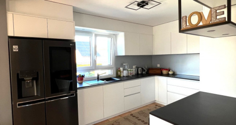 Magnifique villa vaudoise 9.5 pces  280 m2  très lumineuse  piscine et spa image 5