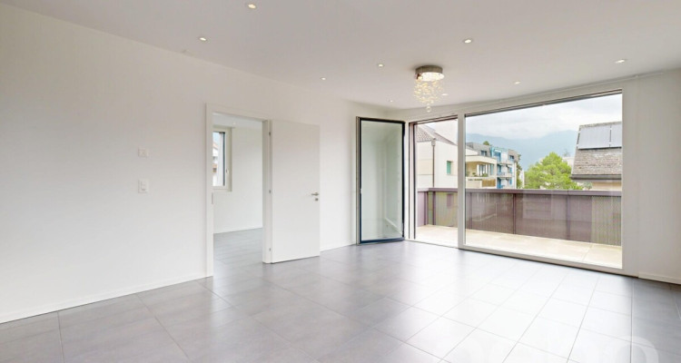 Appartement 2,5 pièces - Dernier étage - Quartier calme/Centre ville image 3