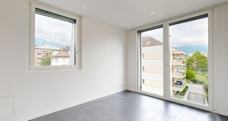 Appartement 2,5 pièces - Dernier étage - Quartier calme/Centre ville image 8