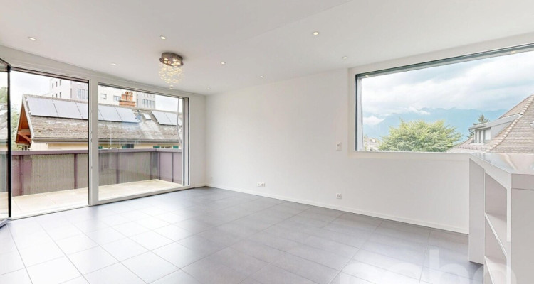 Appartement 2,5 pièces - Dernier étage - Quartier calme/Centre ville image 12