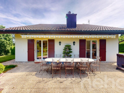 Maison d?exception, vaste jardin et parcelle constructible ! image 1