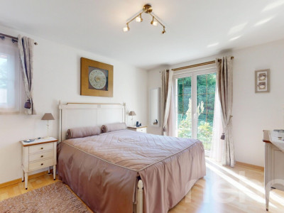 Maison d?exception, vaste jardin et parcelle constructible ! image 7