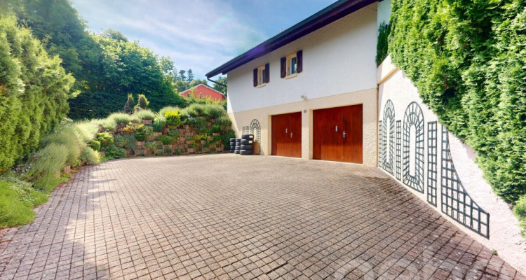 Maison d?exception, vaste jardin et parcelle constructible ! image 2